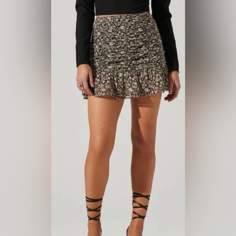 ASTR The Label Womens High Rise Floral Ruched Skirt Black Purple Fairy Coquette